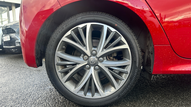 Toyota Yaris 1.5 Hybrid Excel 5dr CVT Hybrid Hatchback